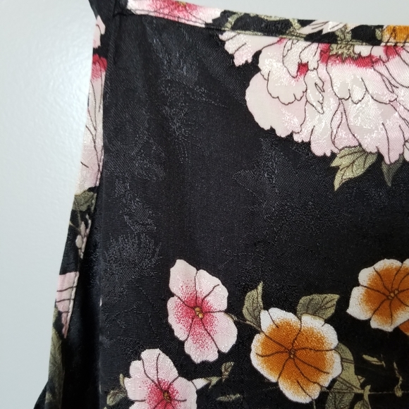 Maeve Floral Print Cropped Tank Top - Picture 5 of 6